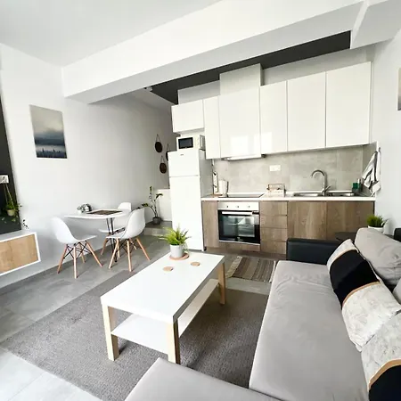 My Myth Veranda Apartment *